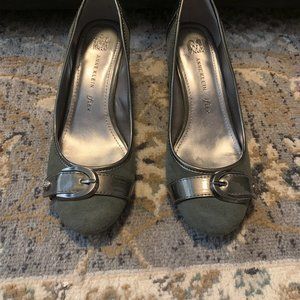 6 1/2 Anne Klein Pumps